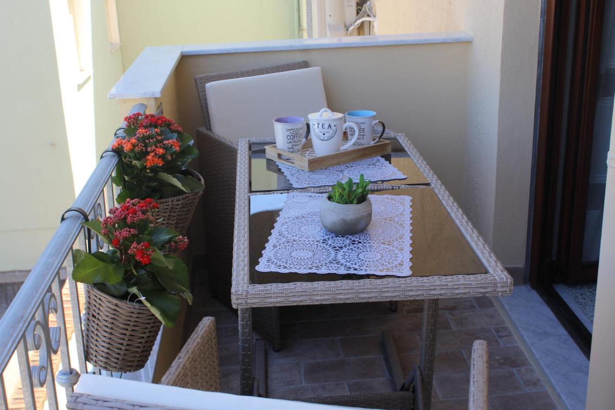 Casa I Gerani Vista Mare - Housity