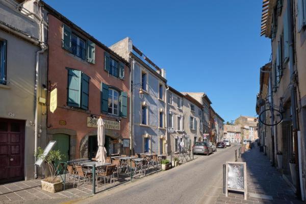 Au pied de la Cité - Housity