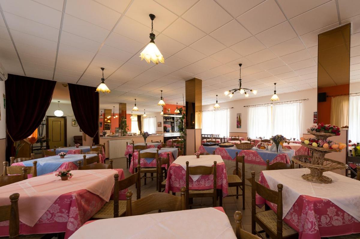 Hotel Geppi - Housity
