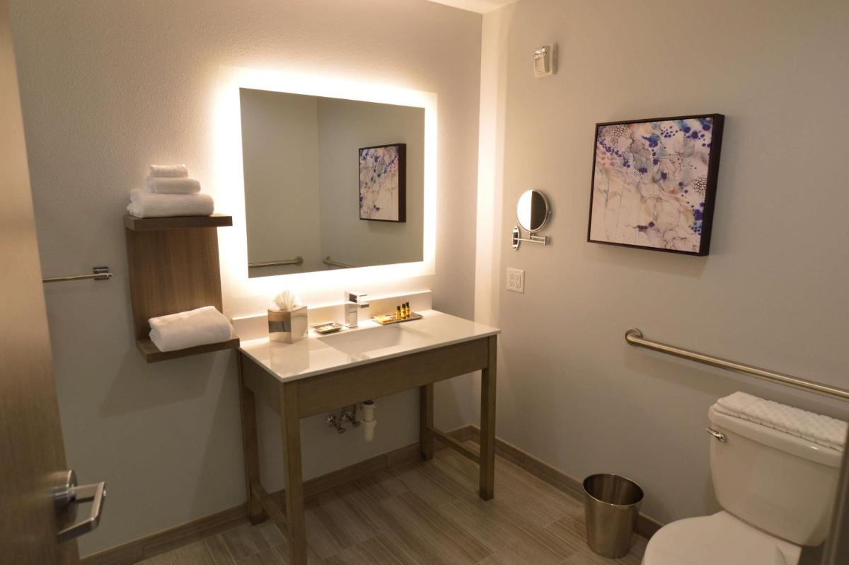 Best Western Plus Executive Residency Oklahoma City I-35 - Housity