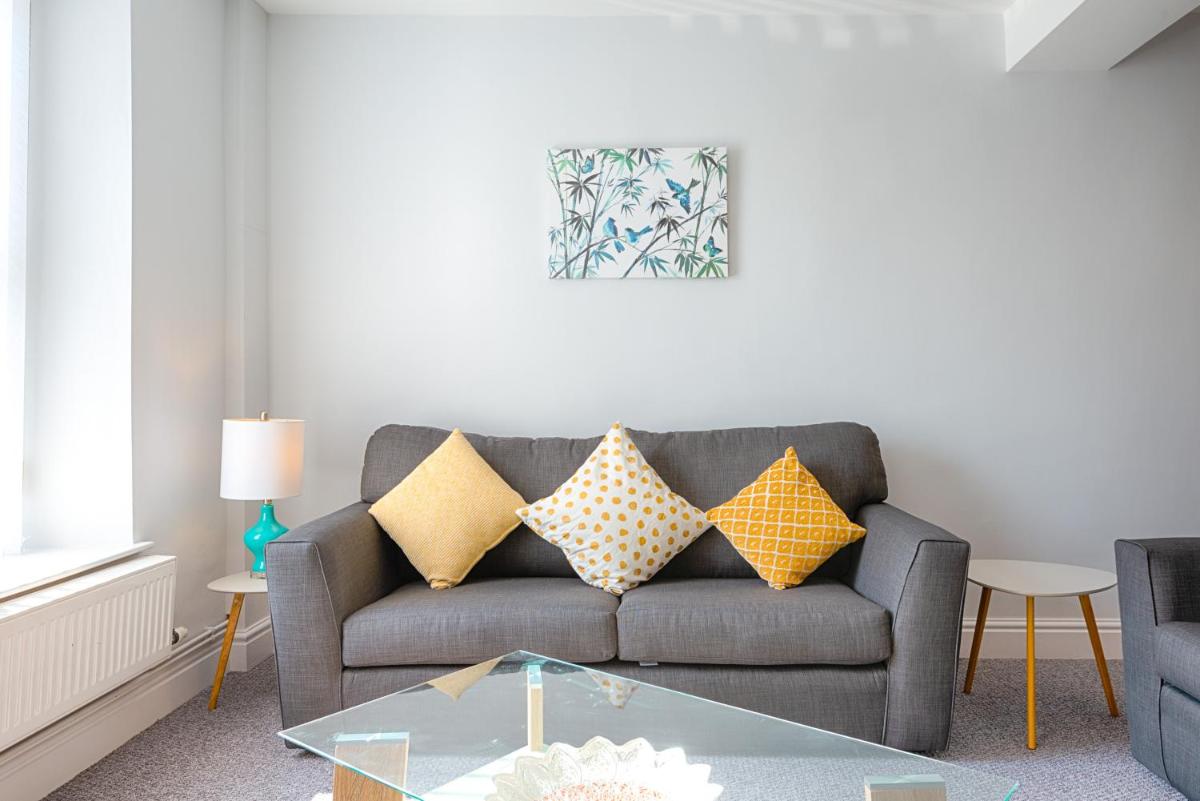 The place to be - with off road parking! - Housity