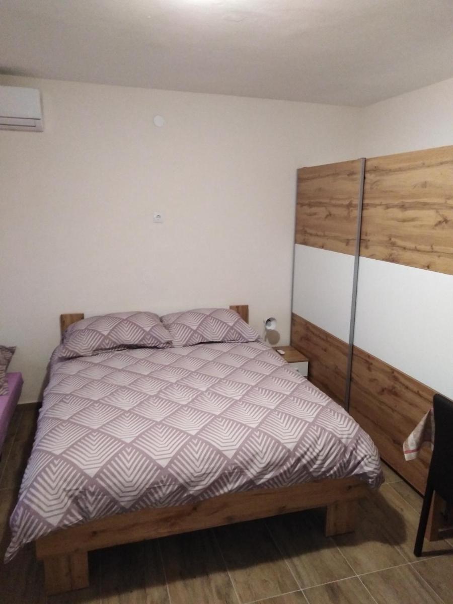 Apartments Nediljko & Mila - Housity