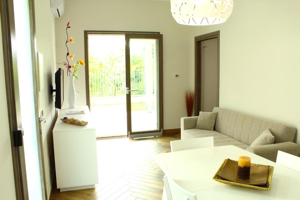 Suite Capaci - Housity