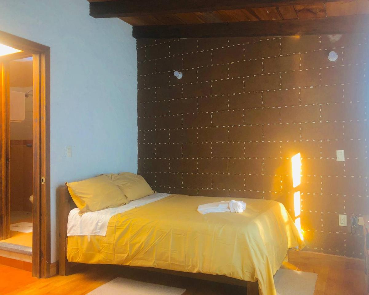 Comfy 4 Bedroom Town House Garden & Market Area - Housity