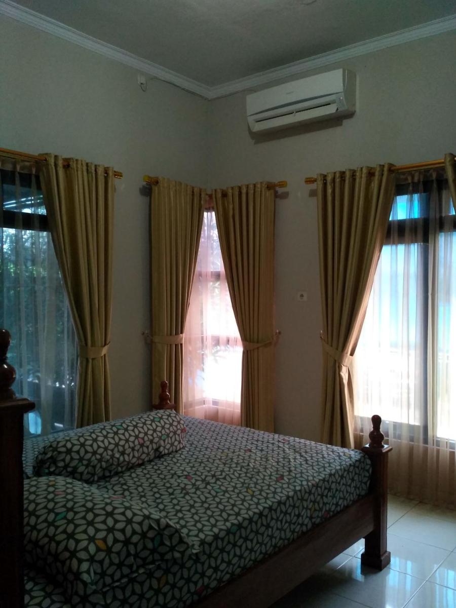 WIEN HOMESTAY 2 CIREBON - F9 Family Homestay - Housity