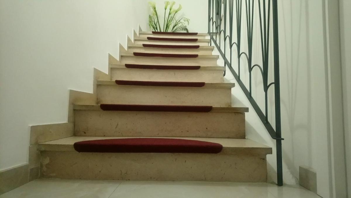 Gli Angeli - Housity