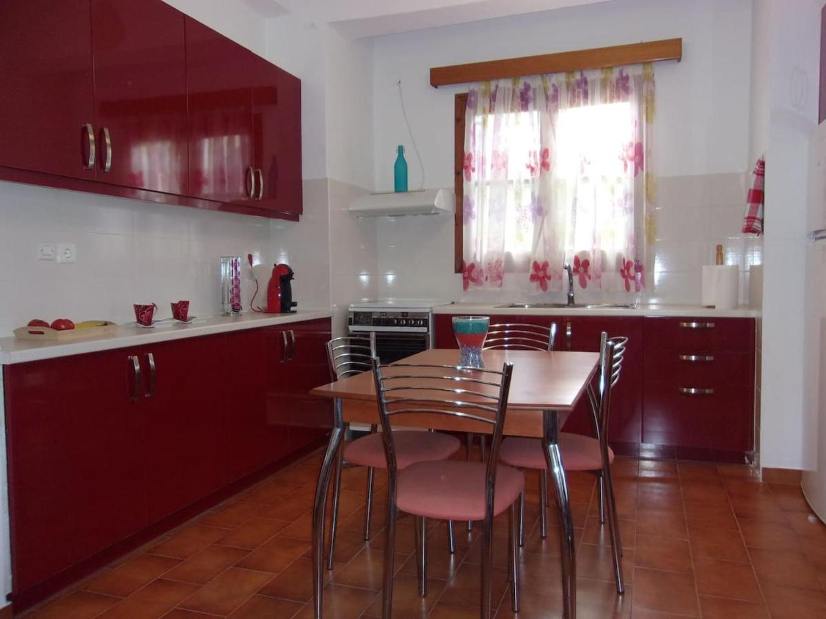 FAMILY HOUSE NEAR THE BEACH DREPANO-NAFPLIo - Housity