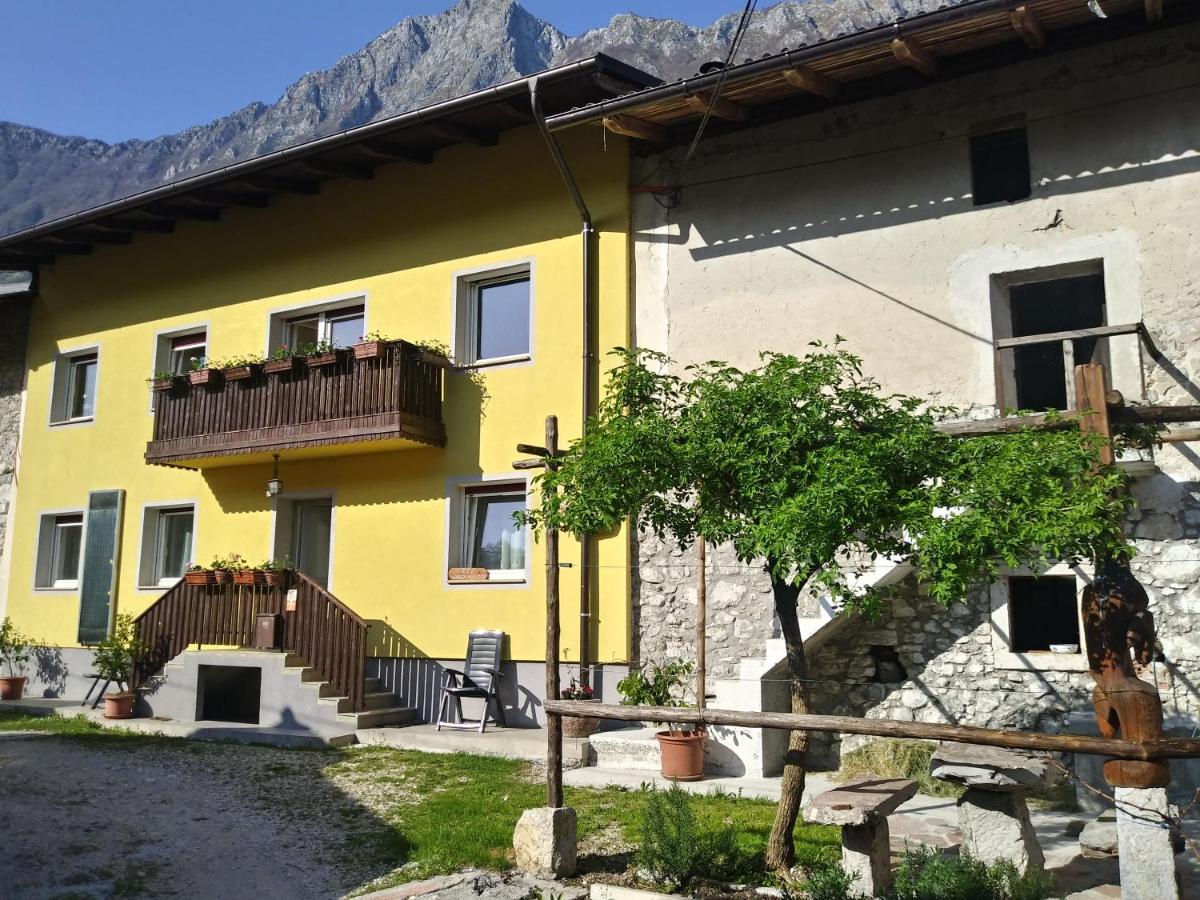 Trnovo ob Soci Kuhala - Housity
