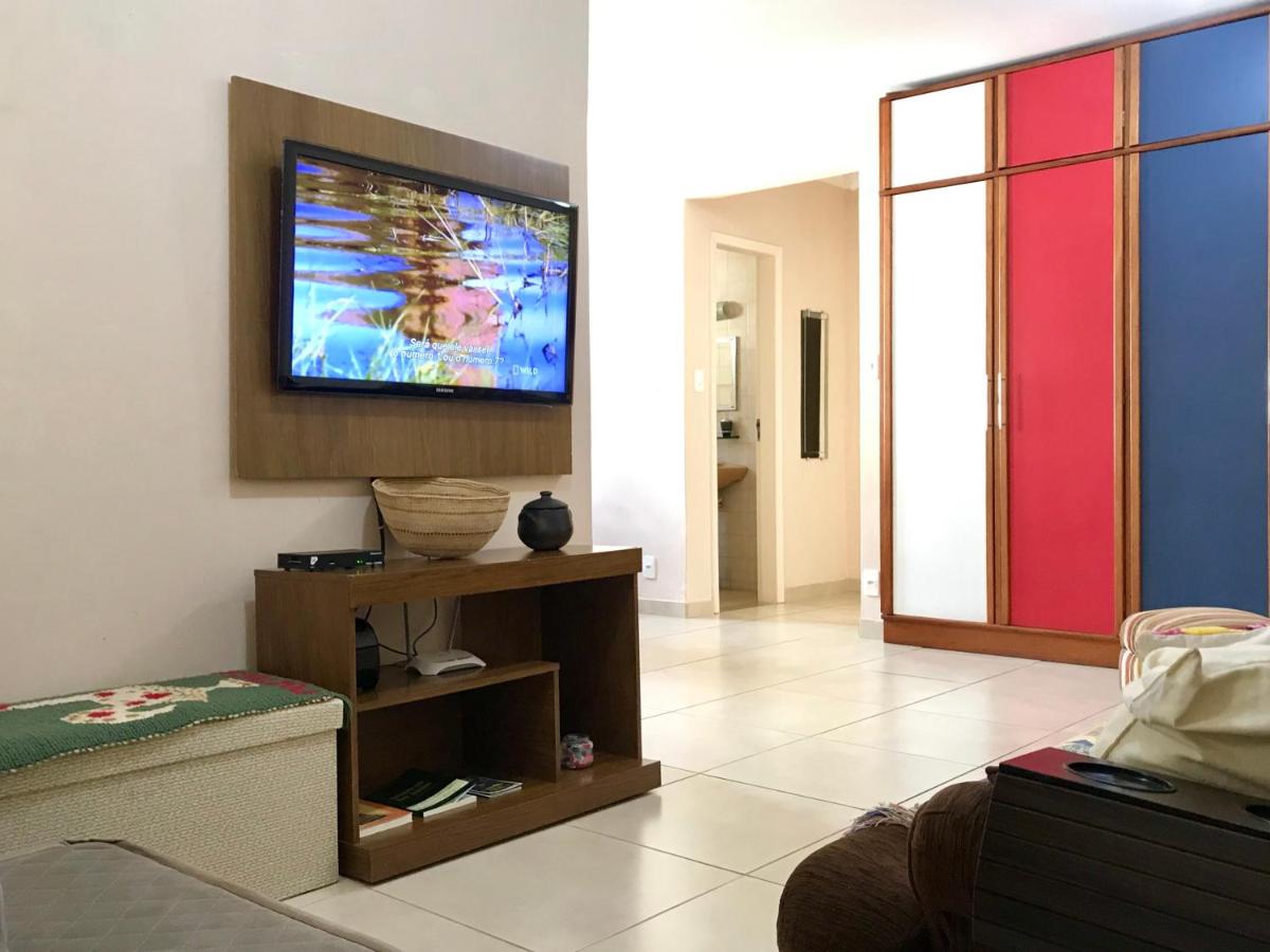 Apt 2 quartos. TV a cabo e Netflix. Próximo à UFV - Housity