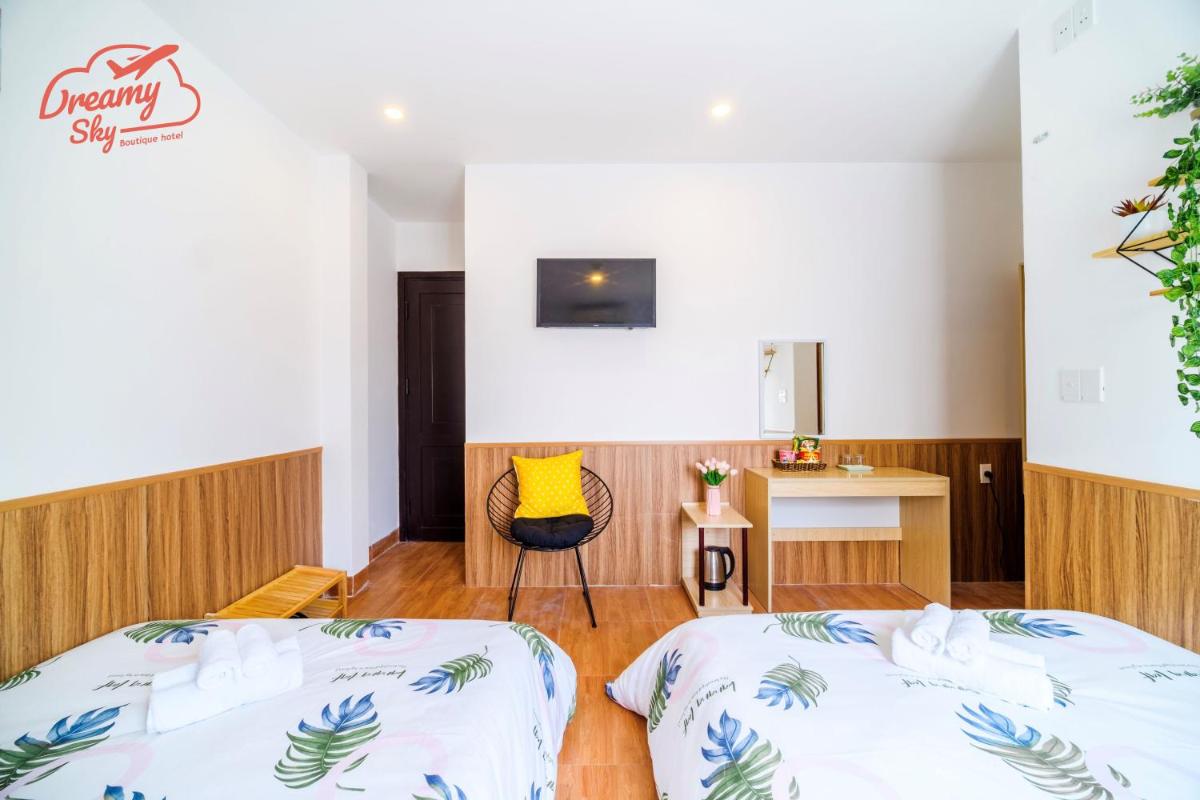 Dreamy Sky - Airport View Boutique Hotel - Hizvo