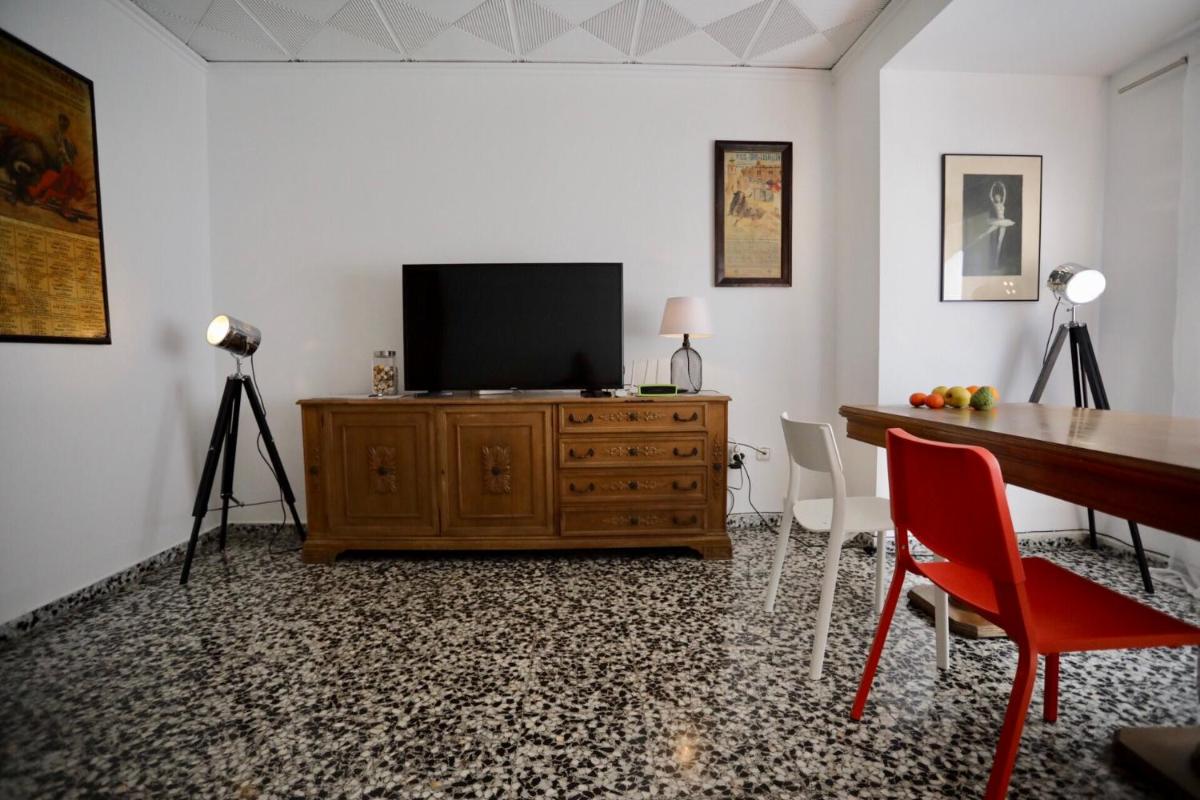 Gandia Retro Apartament - Housity
