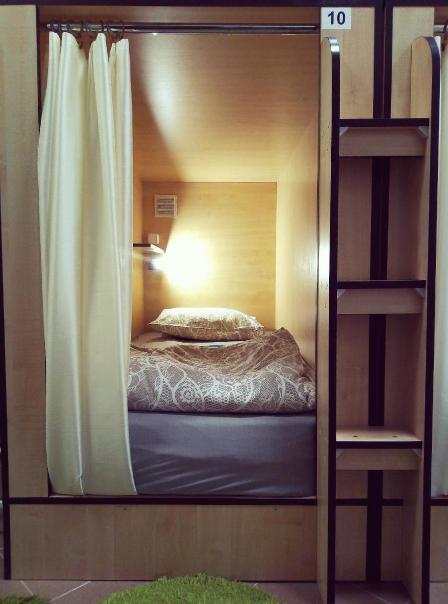 Flatcom Hostel - Housity