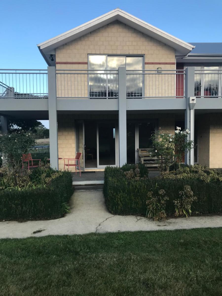 Broadfield - Housity