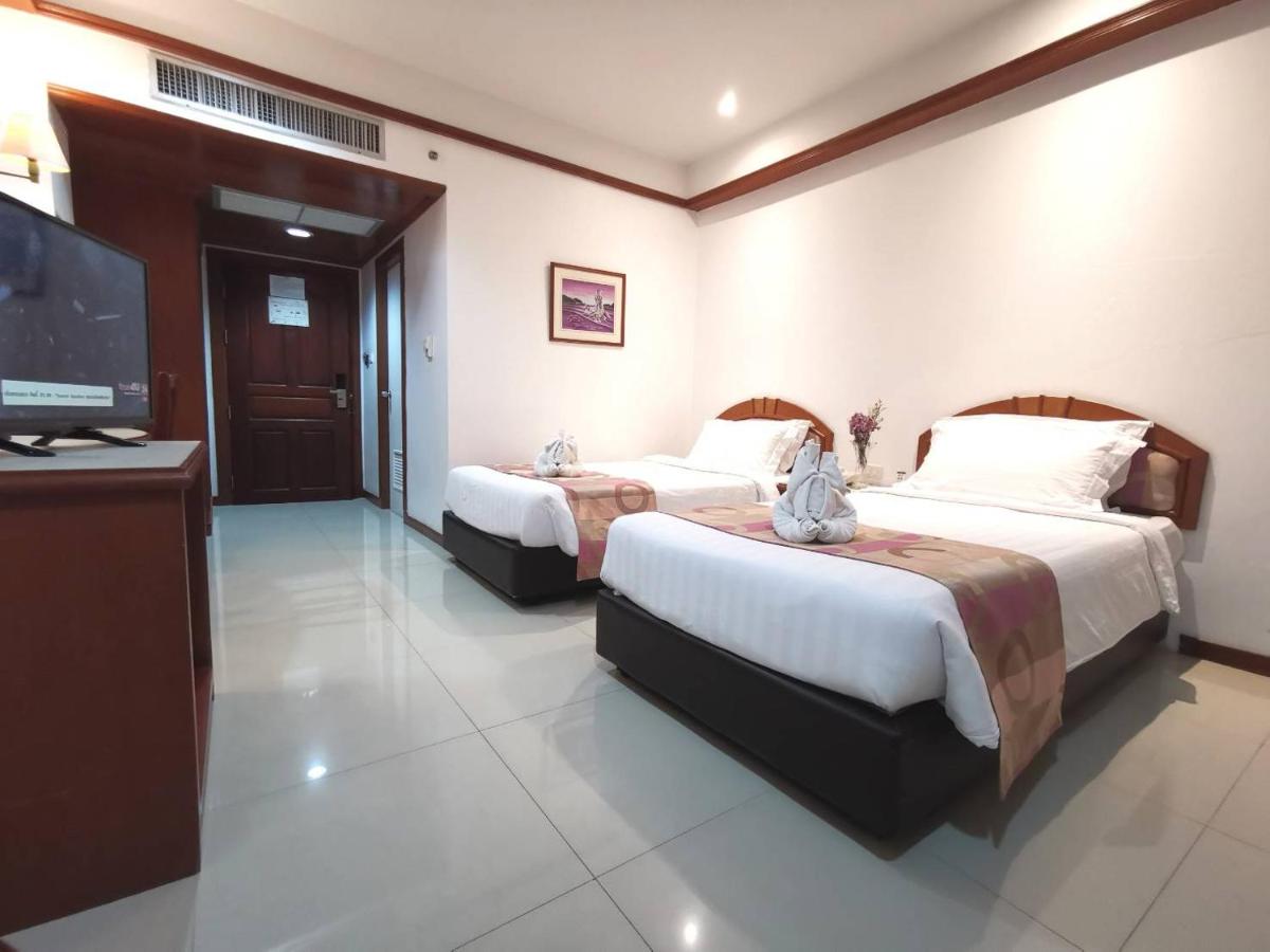 Green World Palace Hotel - Housity