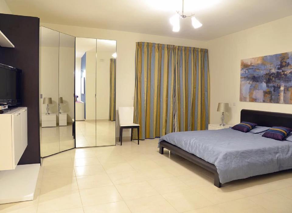 Tas-Sellum Residence - Housity