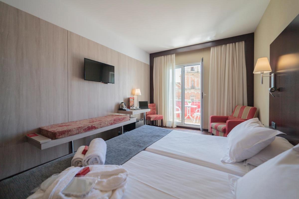 Hotel Salymar - Housity