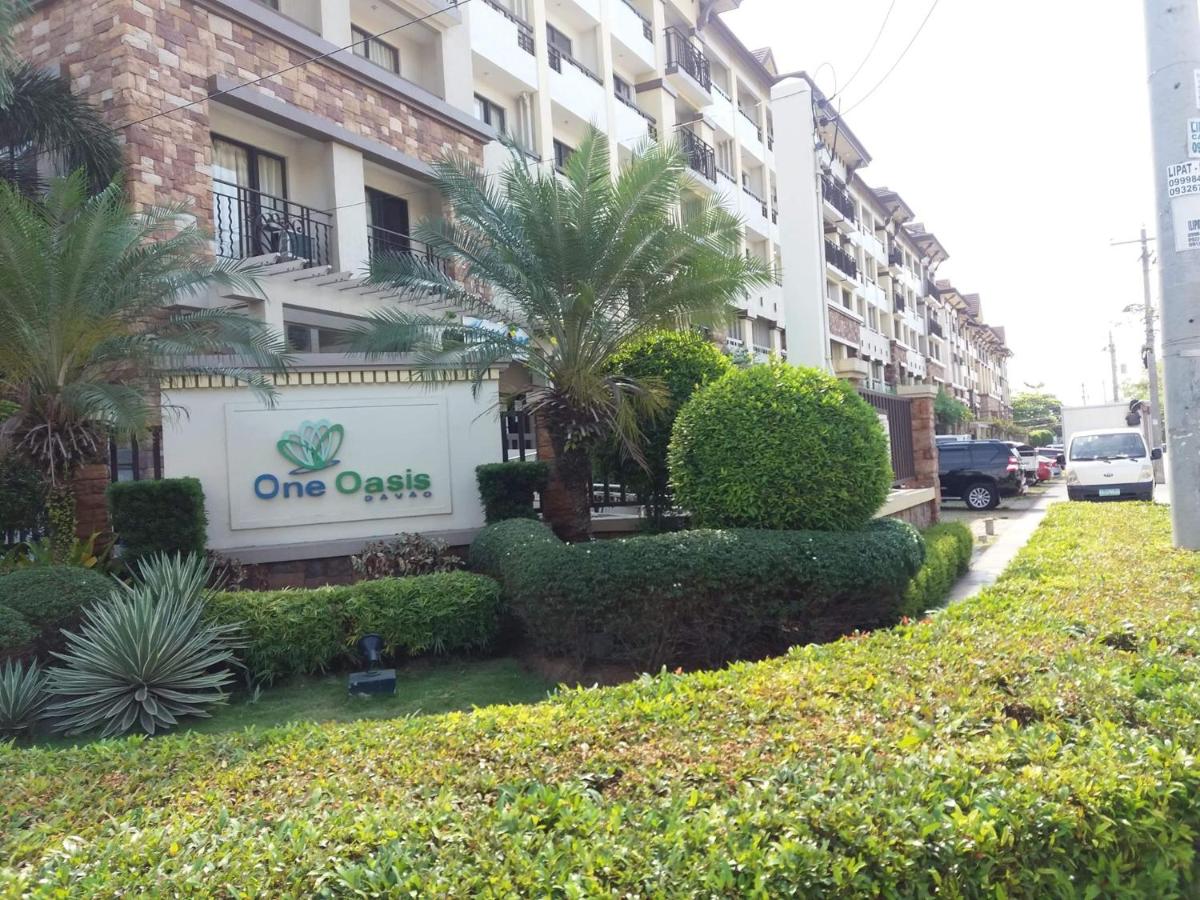 ONE Oasis A8 AT THE BACK OF SM MALL DAVAO FREE POOL - Housity