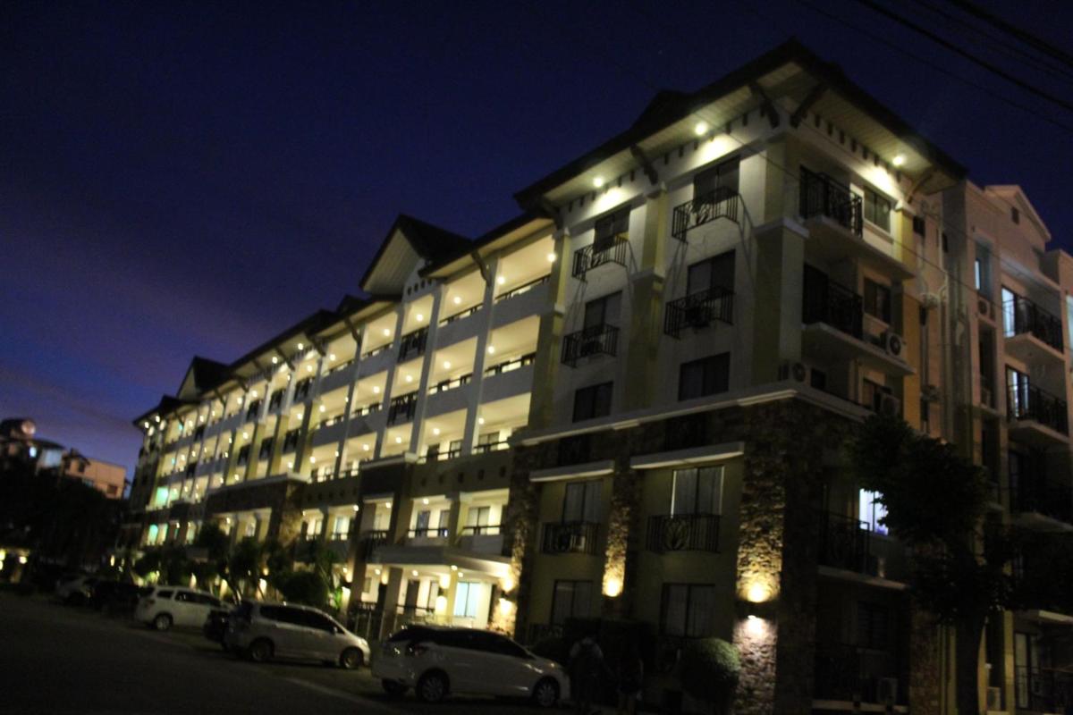 ONE Oasis A8 AT THE BACK OF SM MALL DAVAO FREE POOL - Housity