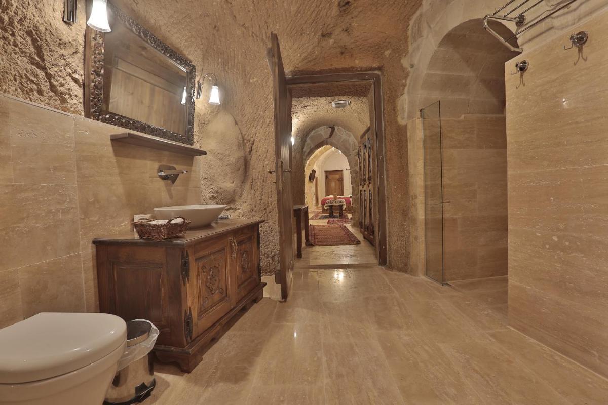 Yoruk Stone House - Housity