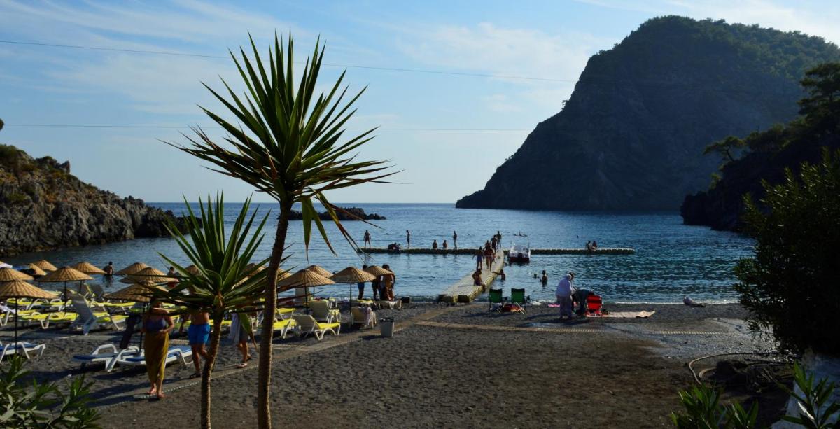 Erasmus Apart Hotel - Housity