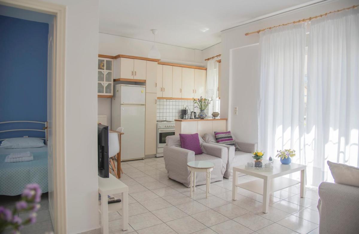 St Konstadinos House - Housity