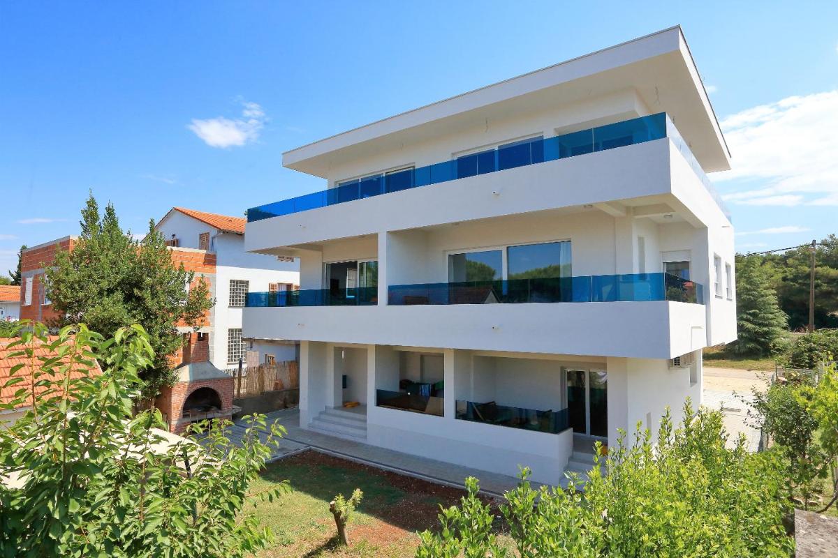 Villa Maris - Housity