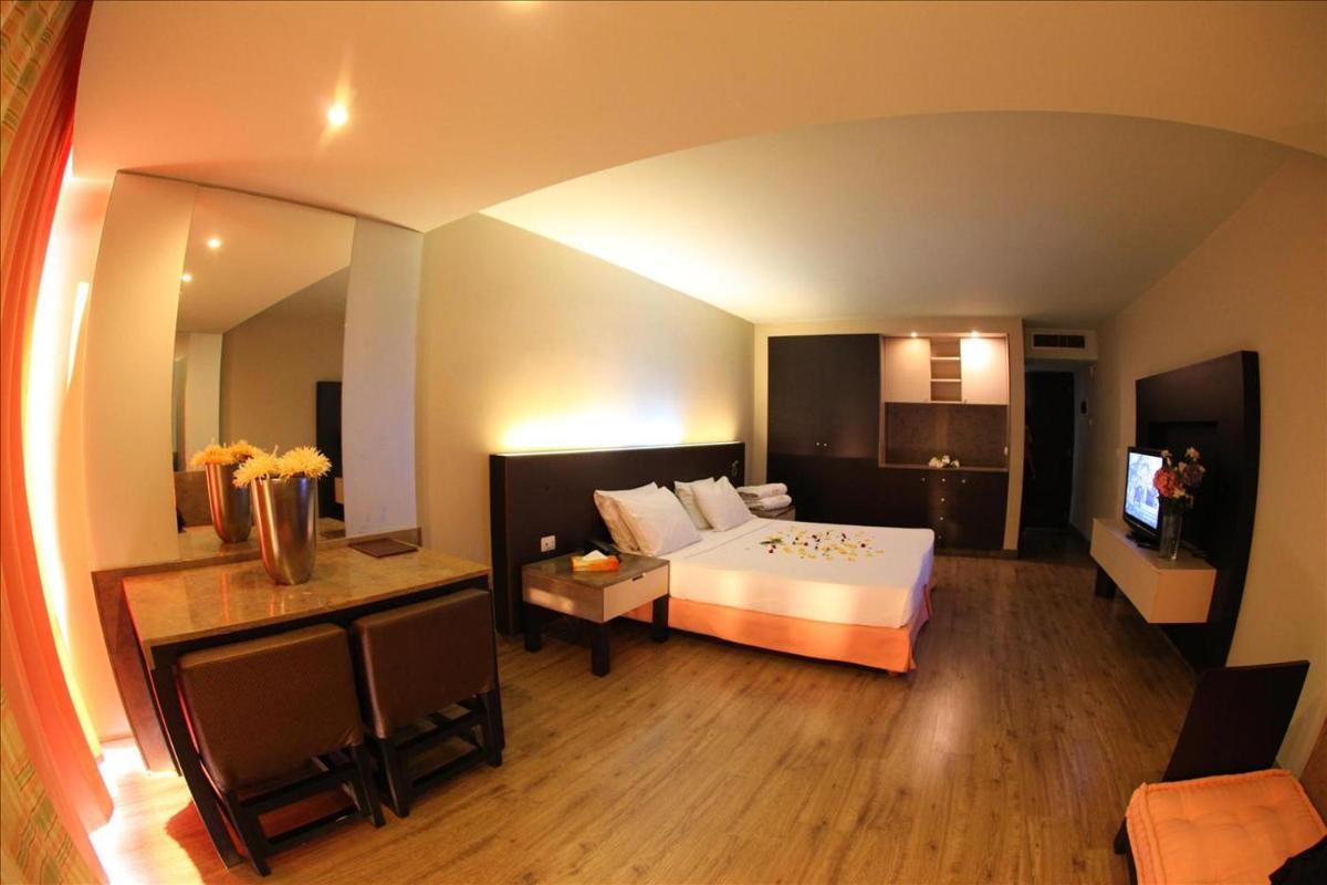 Castel Mare Beach Hotel & Resort - Housity