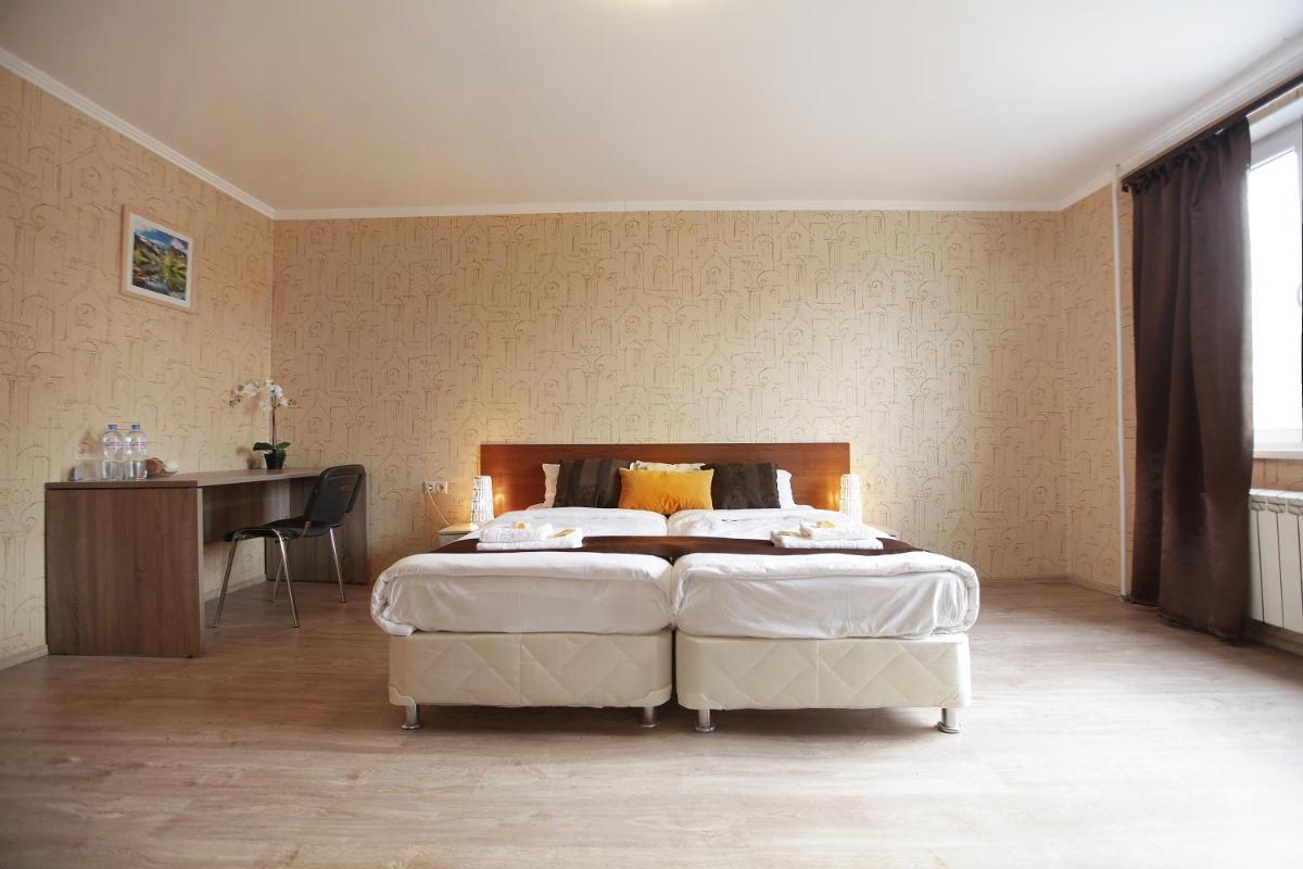 Otel mazhor - Housity