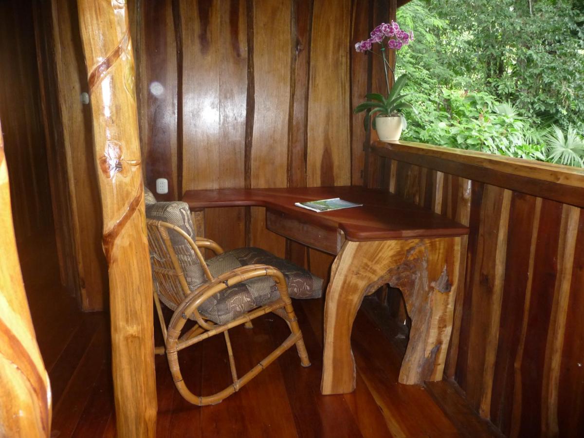 Topos Tree House - Housity