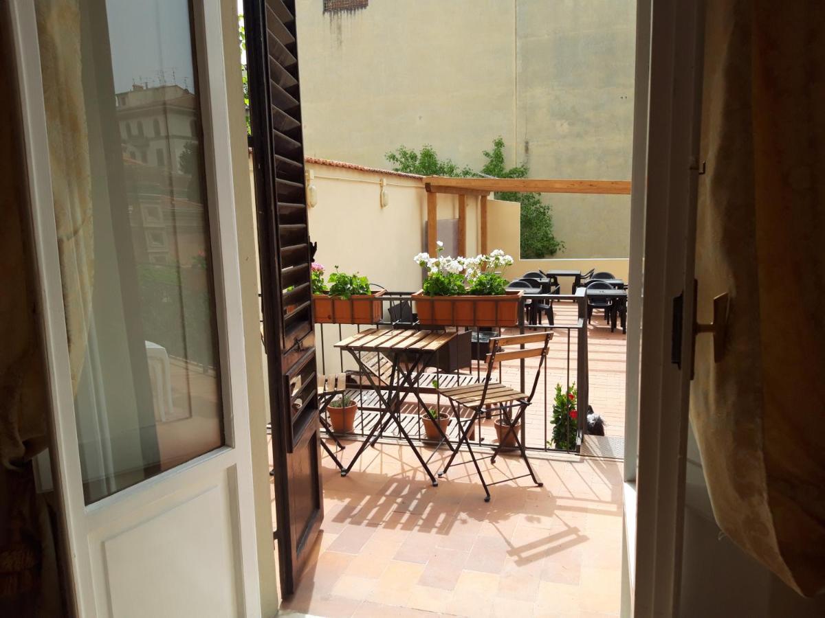 Il Sorriso - Housity