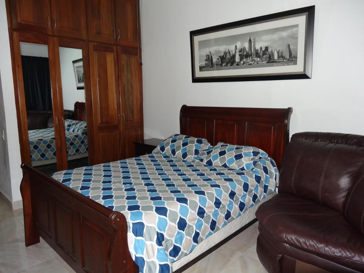 Conde Santome Colonial - Housity