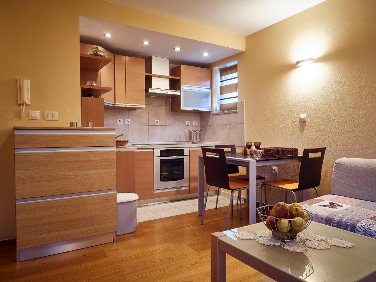 APARTMAN BRODIŠČE - Housity