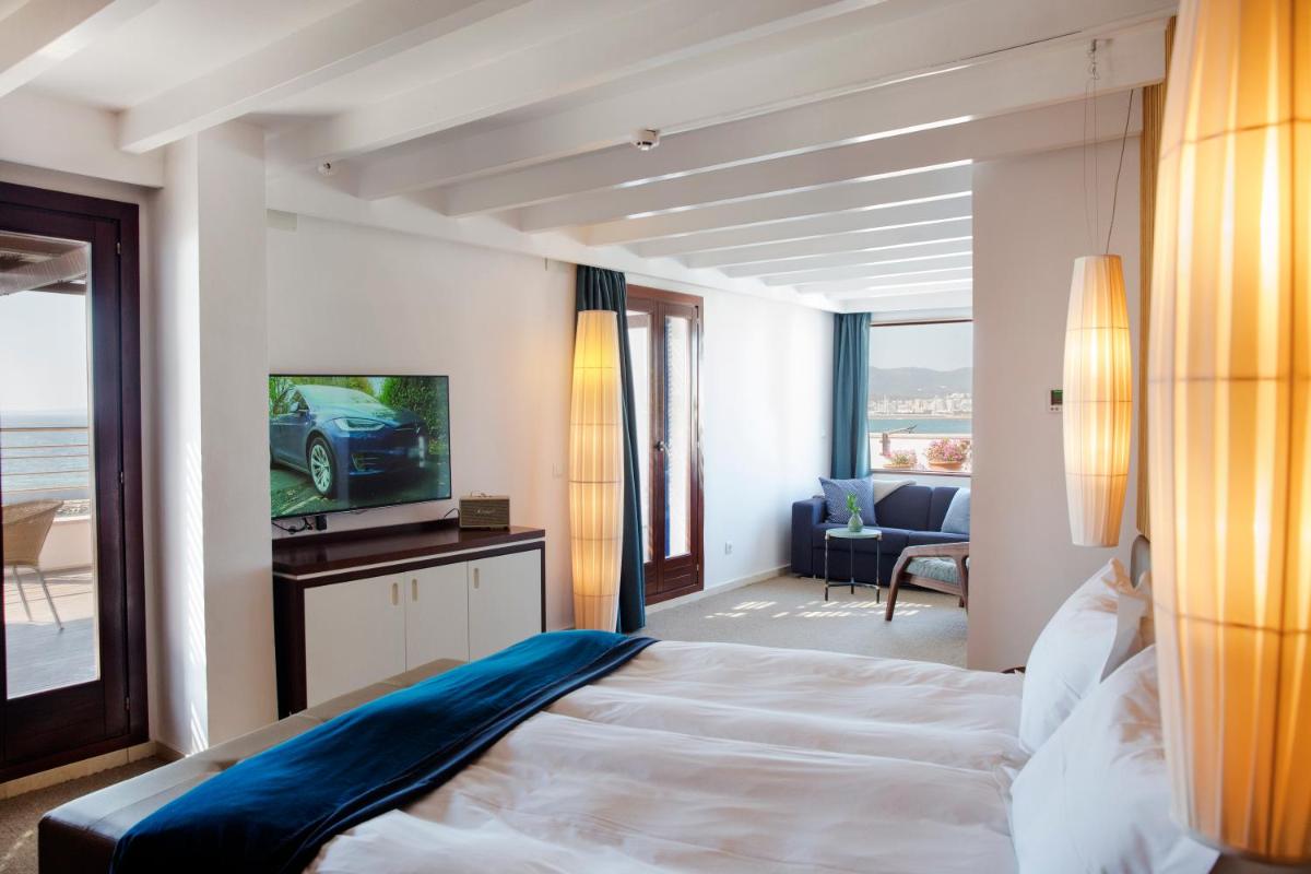 Cama o camas de una habitación en Portixol Hotel & Restaurant