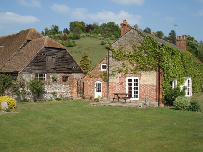 White Pond Farm - Housity