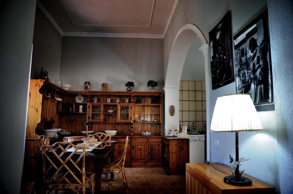 AgriTrinacria Rooms - Housity