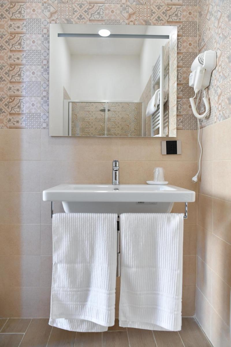 B&B A due passi - Housity