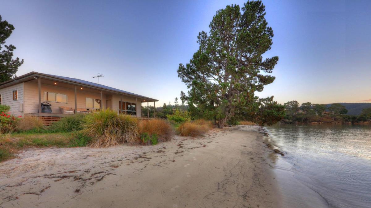 Tides Reach - Housity