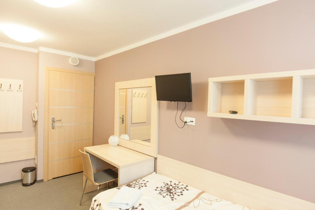 Strumyk - Housity