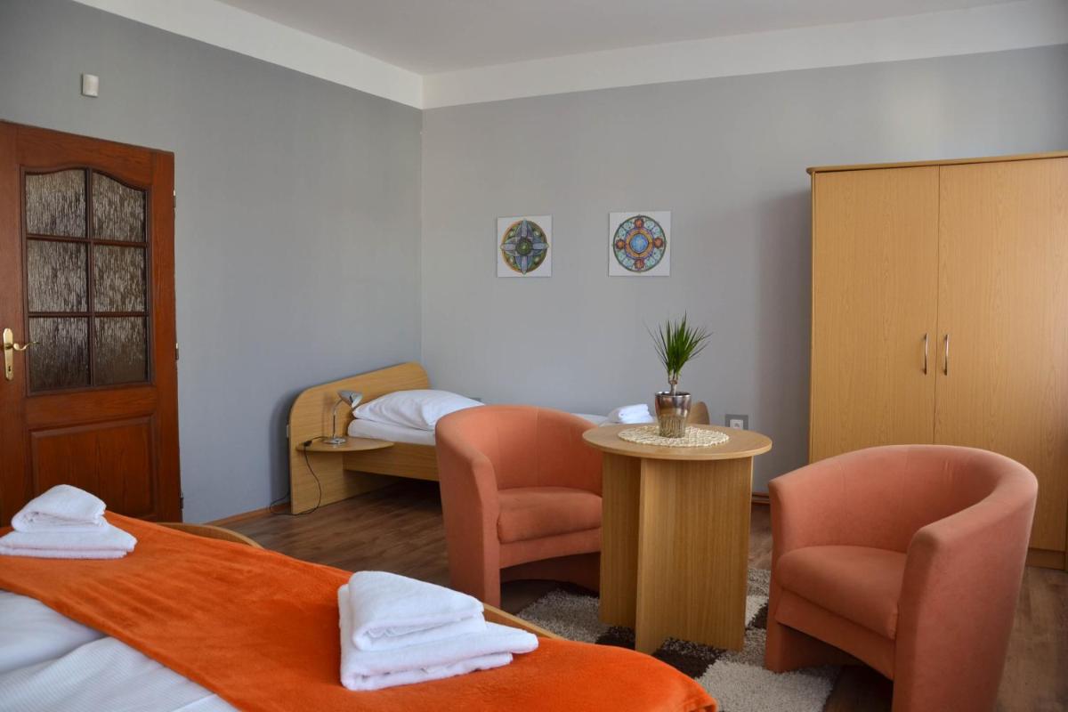 Hotel Paradies - Housity