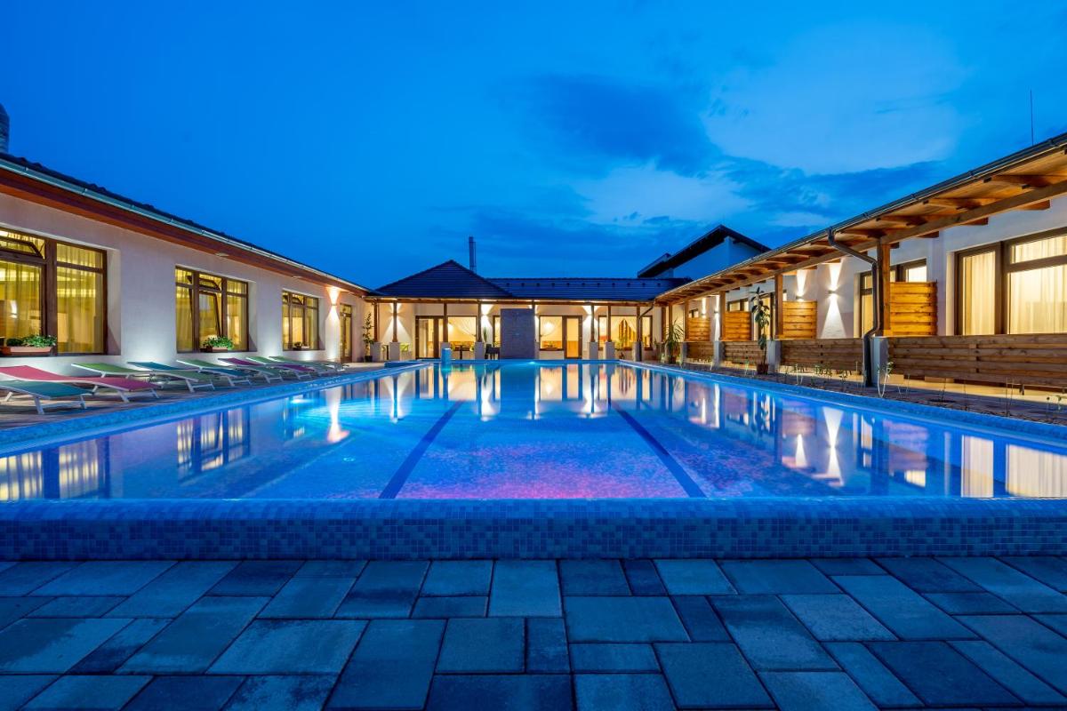 DorEsz Wellness Panzió - Housity