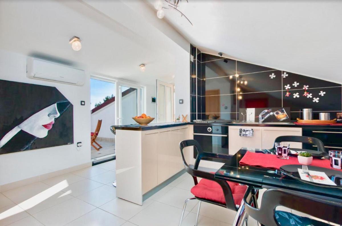 Modern Studio Apartment At Medulin Riviera - Housity