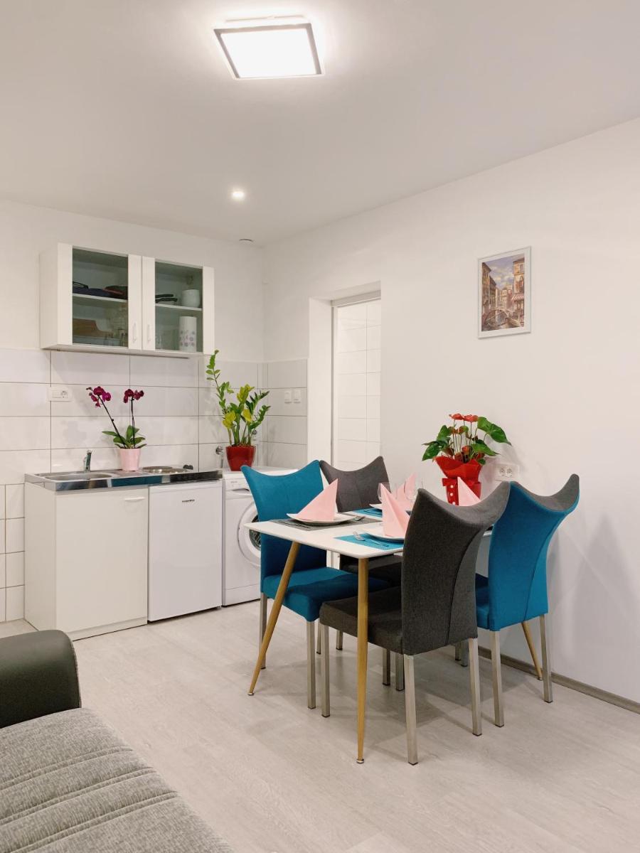 LINA ROOMS - Housity
