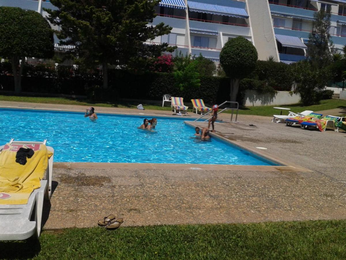 Amathusia beach apartment - Housity