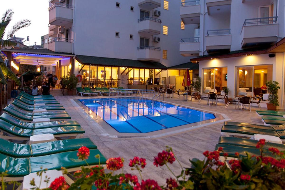Remi Hotel - Hizvo