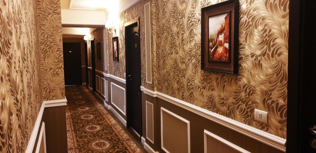 Romantic Boutique - Housity