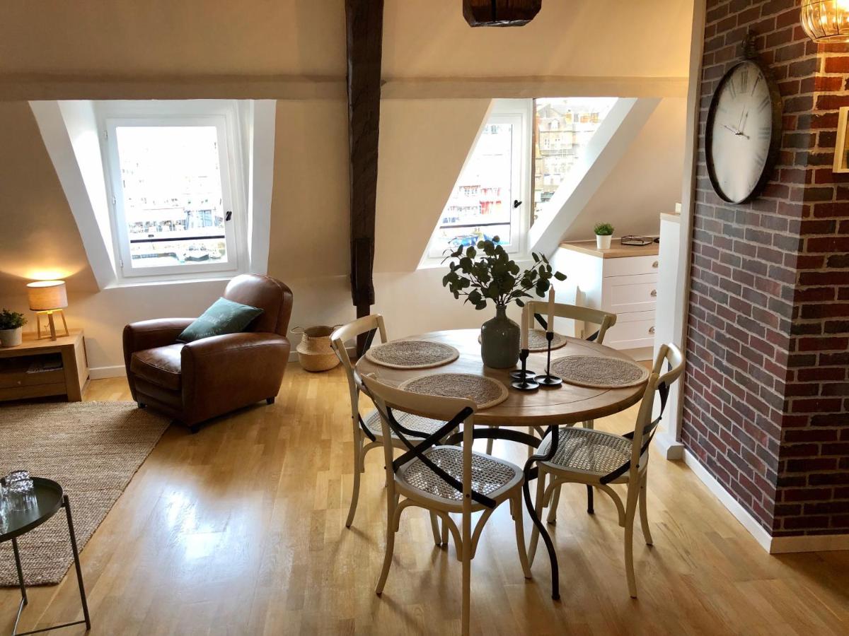 Lucarne Enchantée - Housity