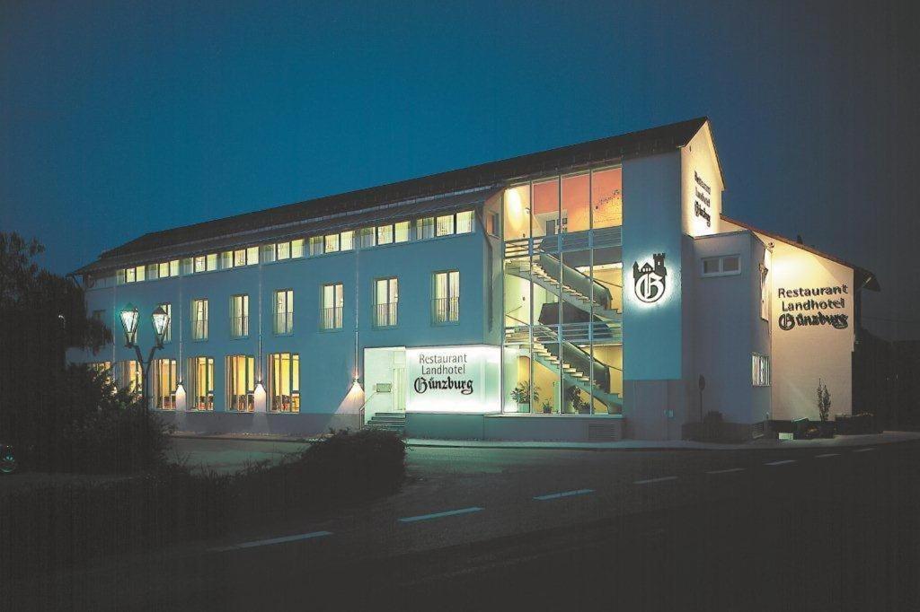 Landhotel Günzburg - Housity