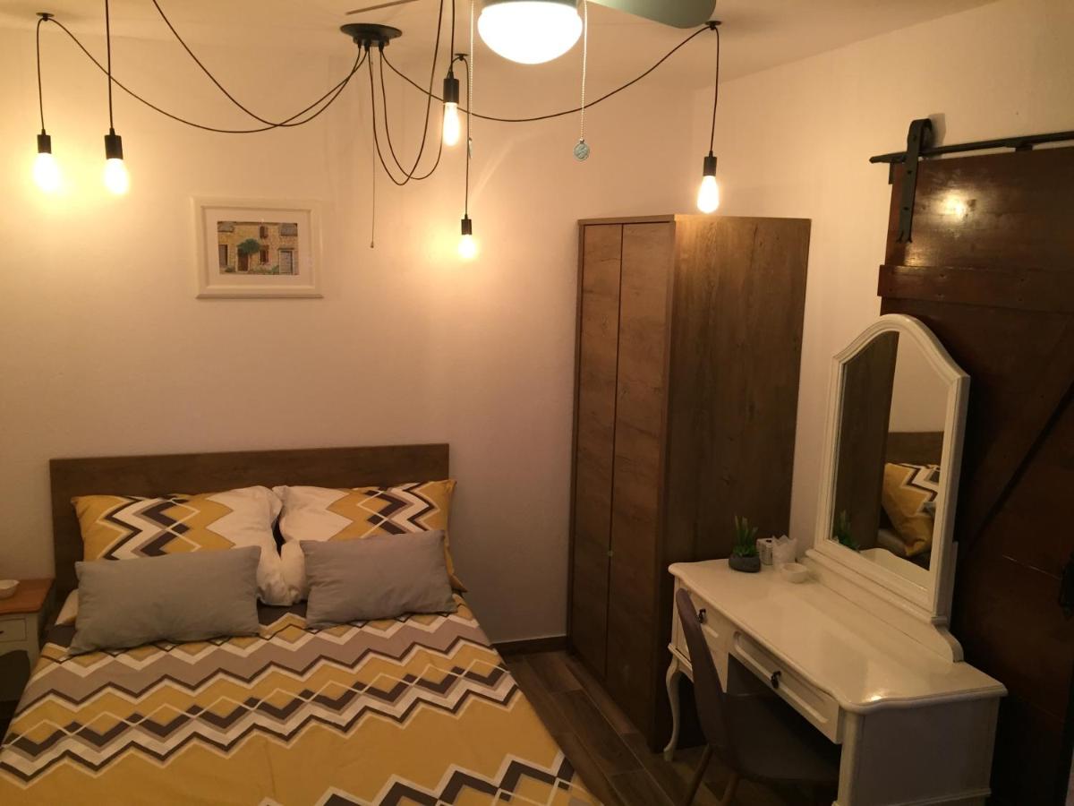 Boba's House - Housity