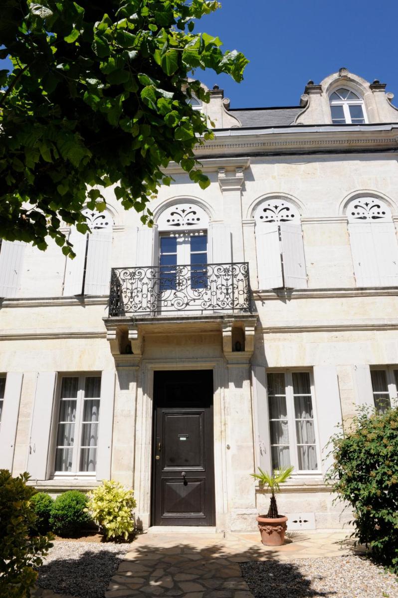 Chambres d'Hôtes Les Tilleuls - Housity