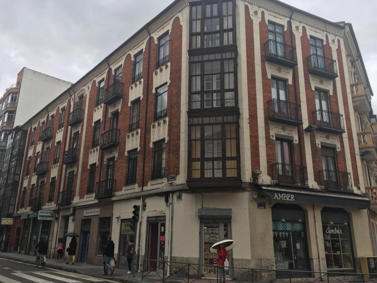 INSIDEHOME Valladolid Centro -Hab con baño privado en el centro y OPCION DE PARKING- - Housity